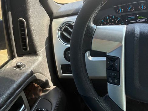 Used 2014 Ford F150 Platinum image 14