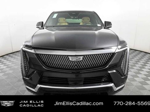 New 2025 Cadillac Escalade IQ Luxury 2 image 40