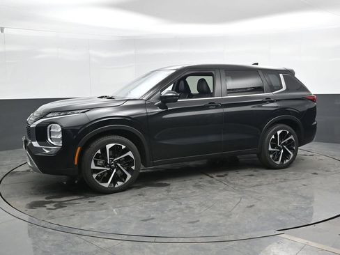 Used 2024 Mitsubishi Outlander SE image 7