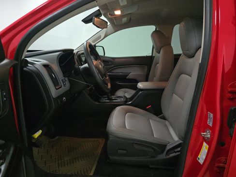 Used 2019 Chevrolet Colorado W/T w/ Custom Special Edition image 10