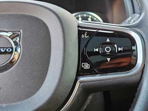 Used 2017 Volvo XC90 T6 Inscription w/ Vision Package image 13