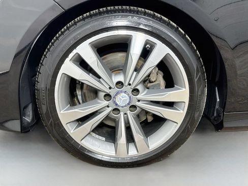 Used 2016 Mercedes-Benz E 350 4MATIC Sedan image 38