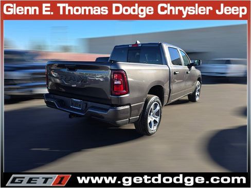 New 2026 RAM 1500 Express image 4