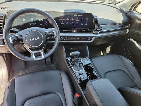 Used 2025 Kia Sportage EX w/ Premium Package FWD image 8