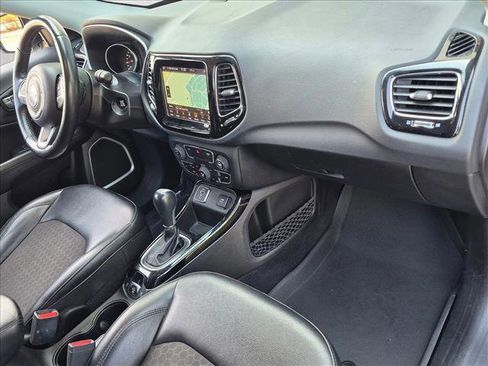 Used 2020 Jeep Compass Latitude FWD image 21