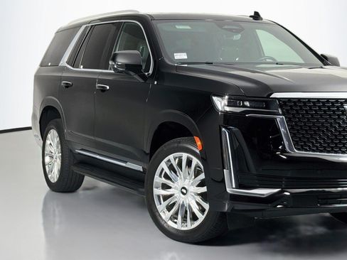 Used 2023 Cadillac Escalade Premium Luxury AWD/4WD image 15