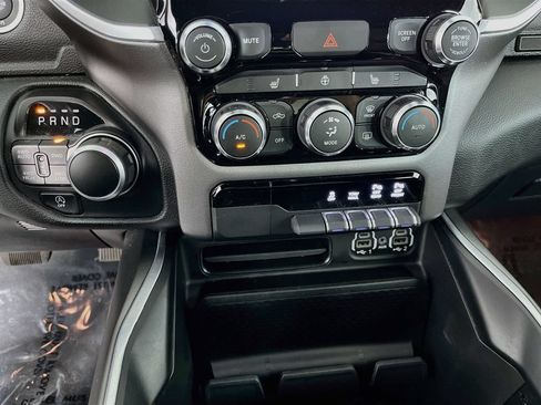 Used 2022 RAM 1500 Big Horn AWD/4WD image 23