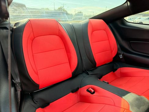 Used 2019 Ford Mustang Coupe w/ Equipment Group 101A RWD image 28