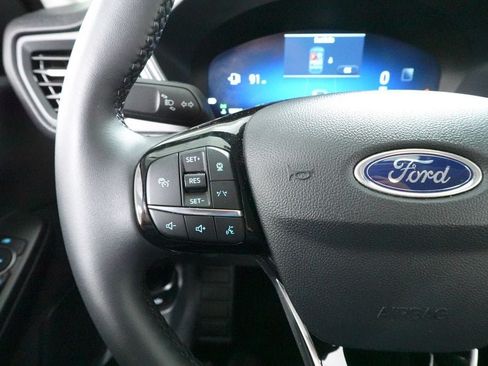 Certified 2025 Ford Escape Platinum AWD/4WD image 15