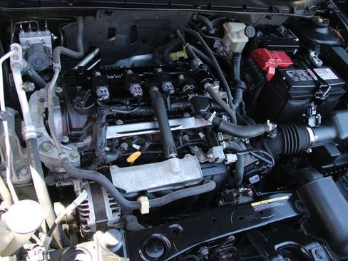Certified 2022 Nissan Kicks SR FWD image 34
