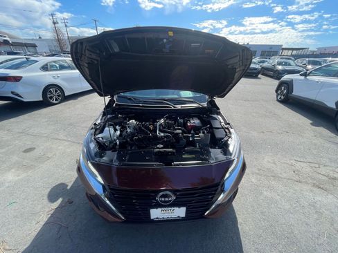 Used 2025 Nissan Altima 2.5 SV FWD image 33