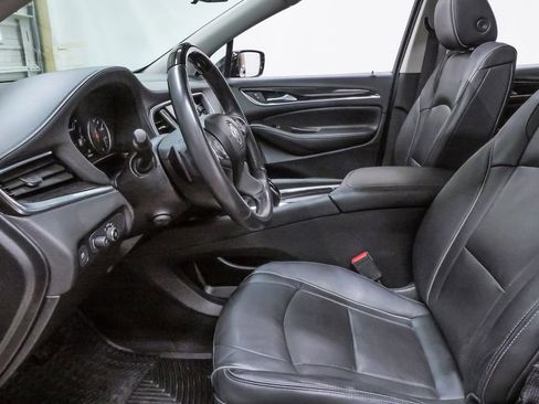 Used 2020 Buick Enclave Avenir w/ Avenir Technology Package FWD image 9