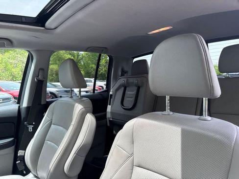 Used 2019 Honda Ridgeline RTL-E image 16
