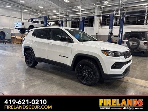 New 2025 Jeep Compass Latitude w/ Altitude Special Edition image 1