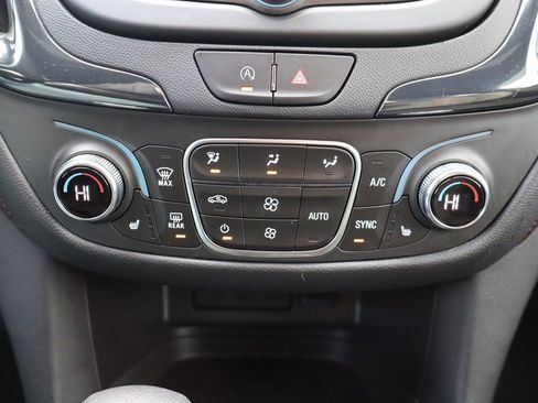 Used 2023 Chevrolet Equinox RS w/ LPO, Floor Liner Package image 11