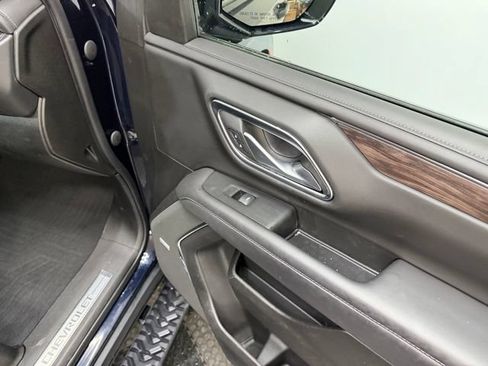 Used 2023 Chevrolet Tahoe Z71 AWD/4WD image 34
