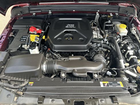 Used 2022 Jeep Wrangler Unlimited Sport AWD/4WD image 38