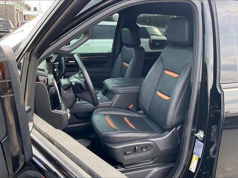 Used 2025 GMC Sierra 2500 AT4 w/ Technology Package image 24