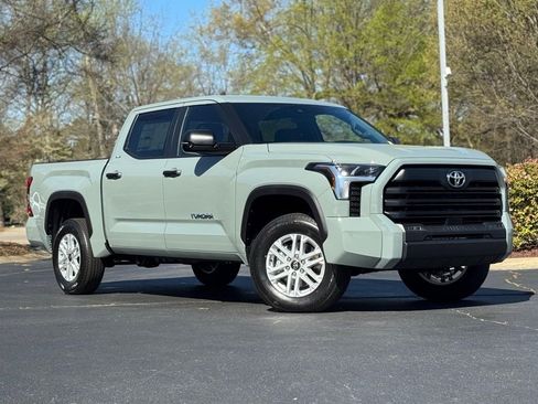 New 2026 Toyota Tundra SR5 image 2