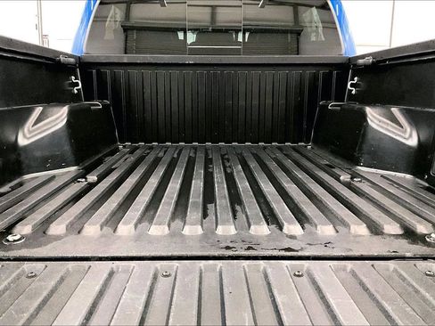 Used 2020 Toyota Tacoma TRD Off-Road image 32