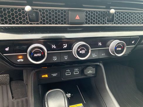 Used 2022 Honda Civic Touring image 25