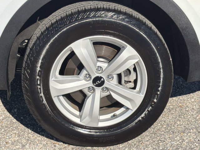 Used 2026 Kia Sorento LX FWD image 14