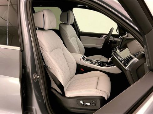 New 2026 BMW X5 xDrive40i w/ Premium Package image 7