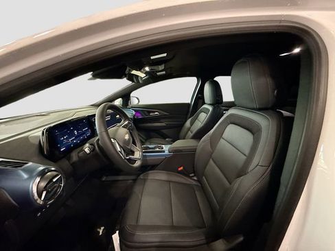 New 2026 Chevrolet Equinox EV LT image 22