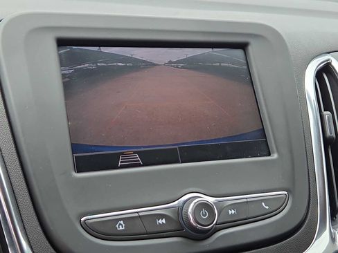Used 2024 Chevrolet Equinox LT FWD image 24