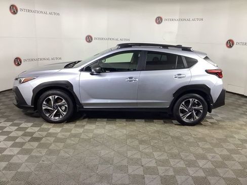 Used 2025 Subaru Crosstrek 2.0i Premium image 8