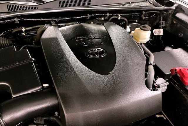 Used 2020 Toyota Tacoma TRD Sport w/ Technology Package AWD/4WD image 31