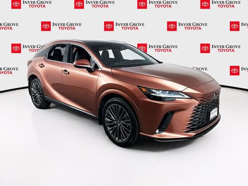 Used 2024 Lexus RX 450h AWD w/ Luxury Package image 3