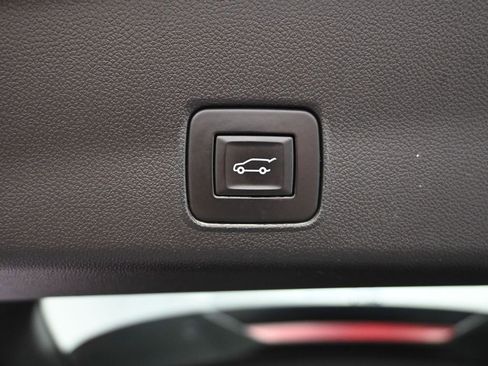 Used 2023 Chevrolet TrailBlazer RS w/ Sun and Liftgate Package image 34