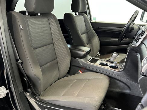 Certified 2020 Jeep Grand Cherokee Laredo image 13