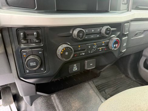 Used 2023 Ford F350 XLT w/ XLT Value Package AWD/4WD image 17