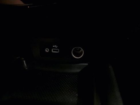 Used 2018 Nissan Rogue SV AWD/4WD image 31