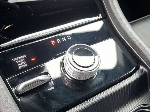 Used 2024 Jeep Grand Cherokee Limited AWD/4WD image 13
