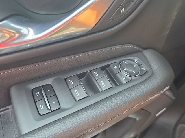 Used 2021 GMC Yukon Denali AWD/4WD image 29
