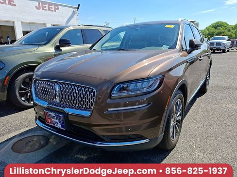 Used 2022 Lincoln Nautilus FWD w/ Premium Package image 1