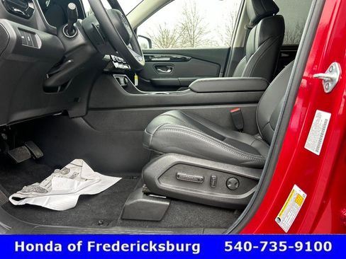 Certified 2025 Honda Pilot Touring image 29