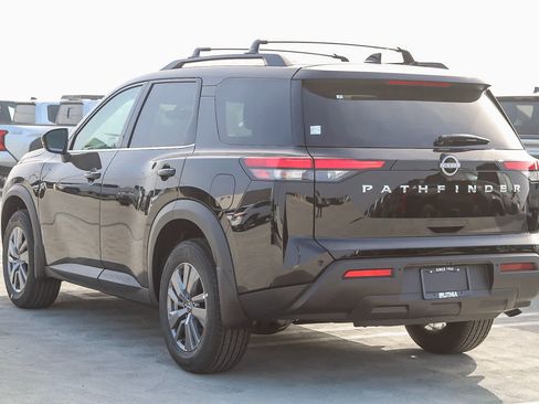 New 2025 Nissan Pathfinder SV FWD image 8