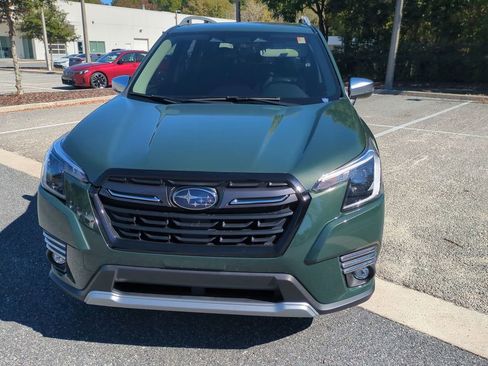 Used 2024 Subaru Forester Touring image 10