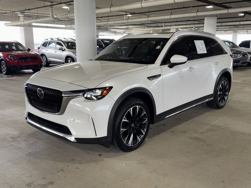 Used 2024 MAZDA CX-90 Plug-In Hybrid w/ Premium Plus image 4