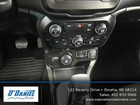 Used 2021 Jeep Renegade Sport AWD/4WD image 30