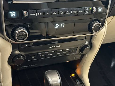 Certified 2023 Lexus GX 460 Premium w/ Premium Package AWD/4WD image 22