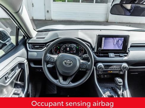 Certified 2024 Toyota RAV4 XLE AWD/4WD image 31