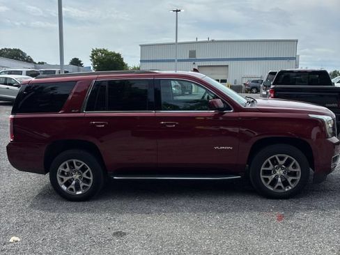 Used 2018 GMC Yukon SLT w/ Open Road Package AWD/4WD image 3