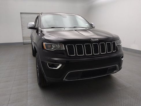 Used 2018 Jeep Grand Cherokee Limited image 14