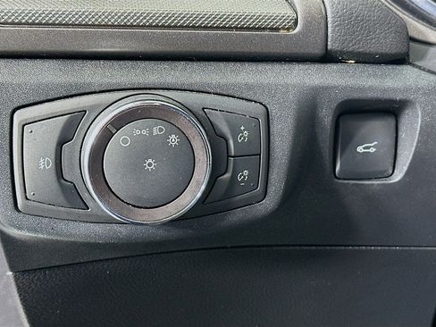 Used 2020 Ford Fusion SE w/ Equipment Group 151A image 17