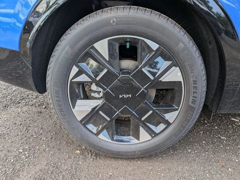 New 2026 Kia Sportage SX FWD image 11